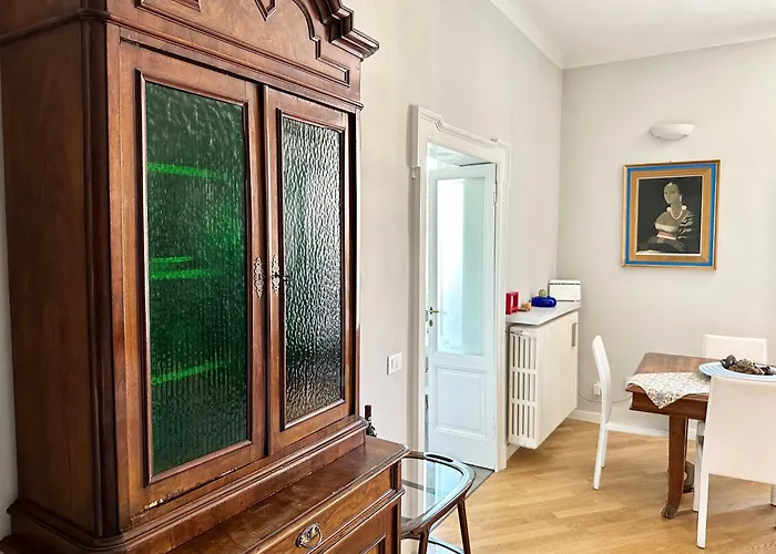 Апартаменти Casa Gregis - Museums Area - 10 Min Walk To Upper Town Бергамо