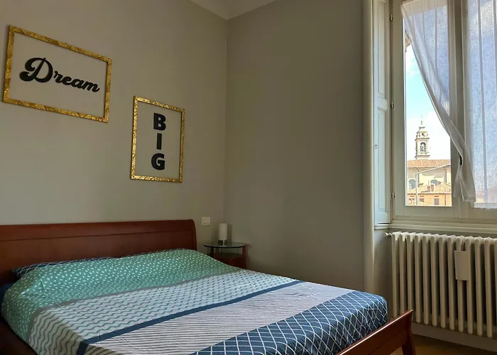 Апартаменти Casa Gregis - Museums Area - 10 Min Walk To Upper Town *