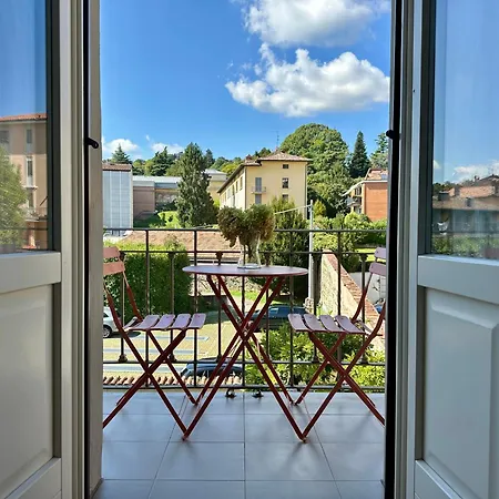 Casa Gregis - Museums Area - 10 Min Walk To Upper Town Apartamento *