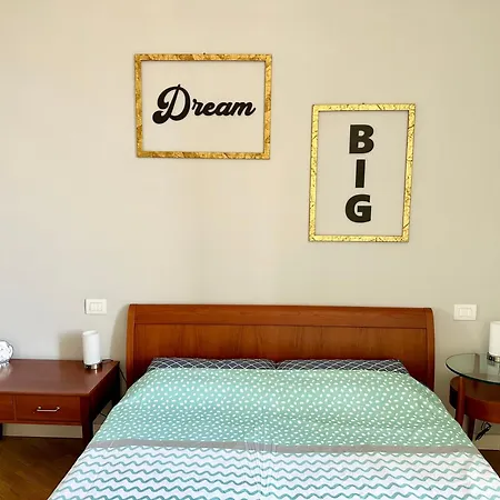 Casa Gregis - Museums Area - 10 Min Walk To Upper Town Apartamento *